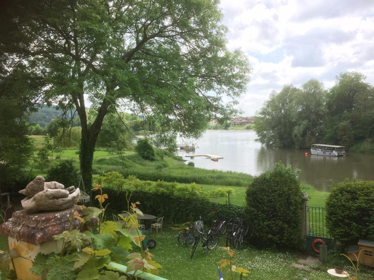 Bed and Breakfast En Bord de Seine Vétheuil Exterior foto
