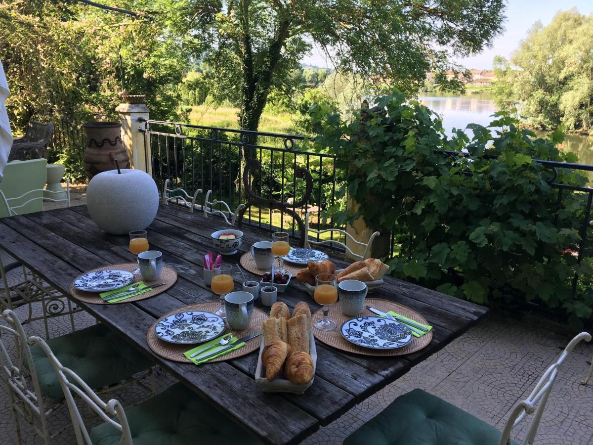Bed and Breakfast En Bord de Seine Vétheuil Exterior foto